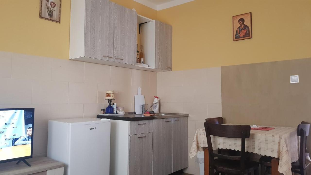 Apartment Lidija Херцег-Нови Экстерьер фото